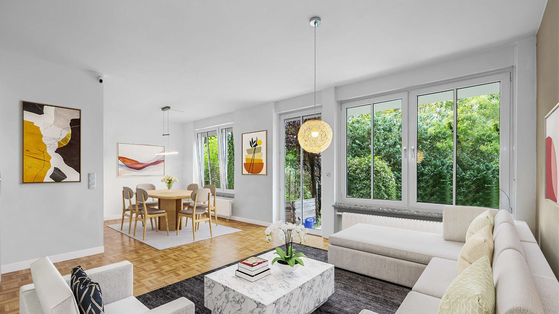 Wohnzimmer mit heller und moderner Möblierung