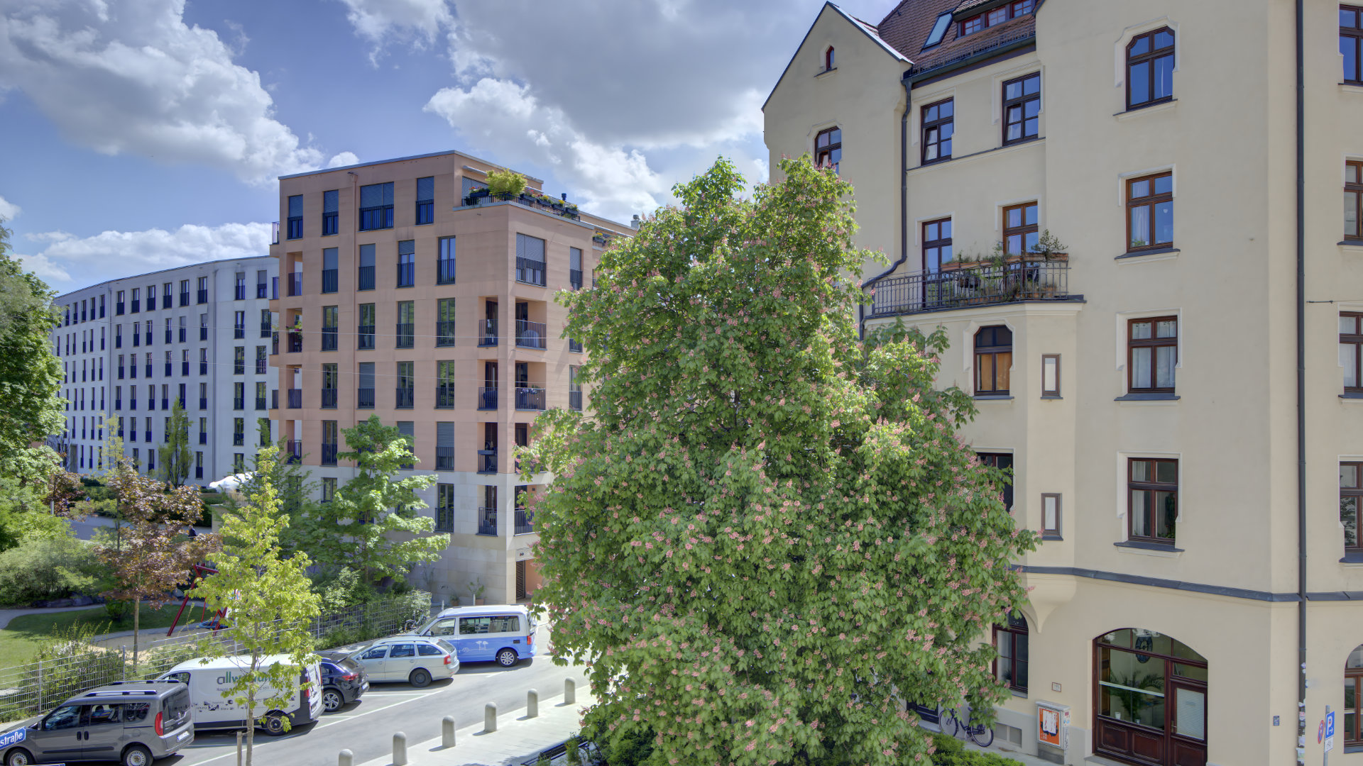 Münchner Wohngebäude Altbau und Neubau – Immobilienmarkt München 2025