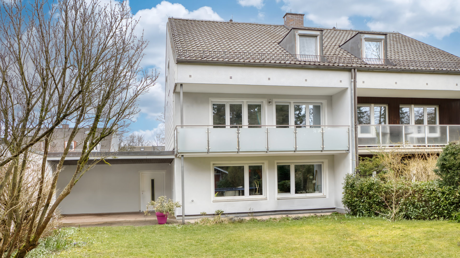München Obermenzing Haus kaufen Hausansicht München Obermenzing Haus kaufen Hausansicht